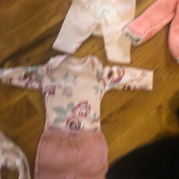 12 newborn sets two coats - Picture 9 of 14